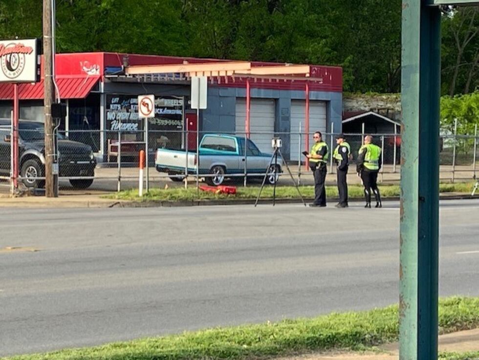 Pedestrian wreck on Front St at Bonner Ave.