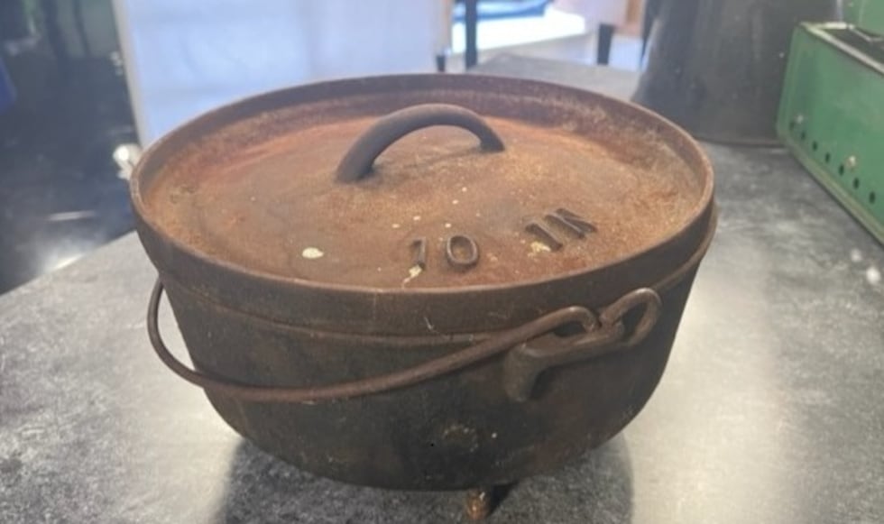 Here's what the rusty pan looked like before the vinegar treatment